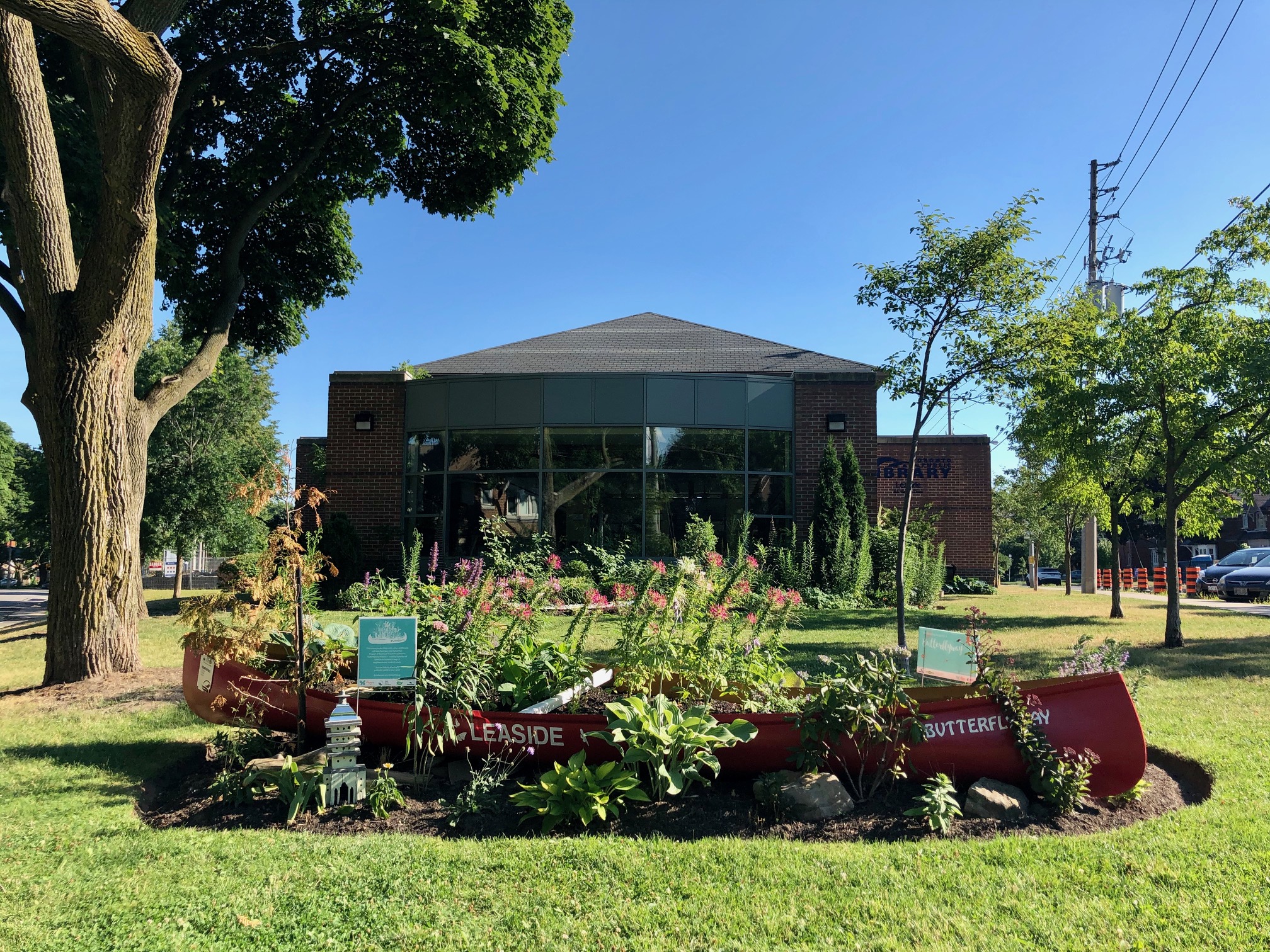 Leaside Library Canoe Garden – Butterflyway Project (20) – The South ...